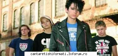 1...poza tokio hotel